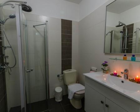 Zimmer Ba'Ir Kefar Sava Exteriör bild