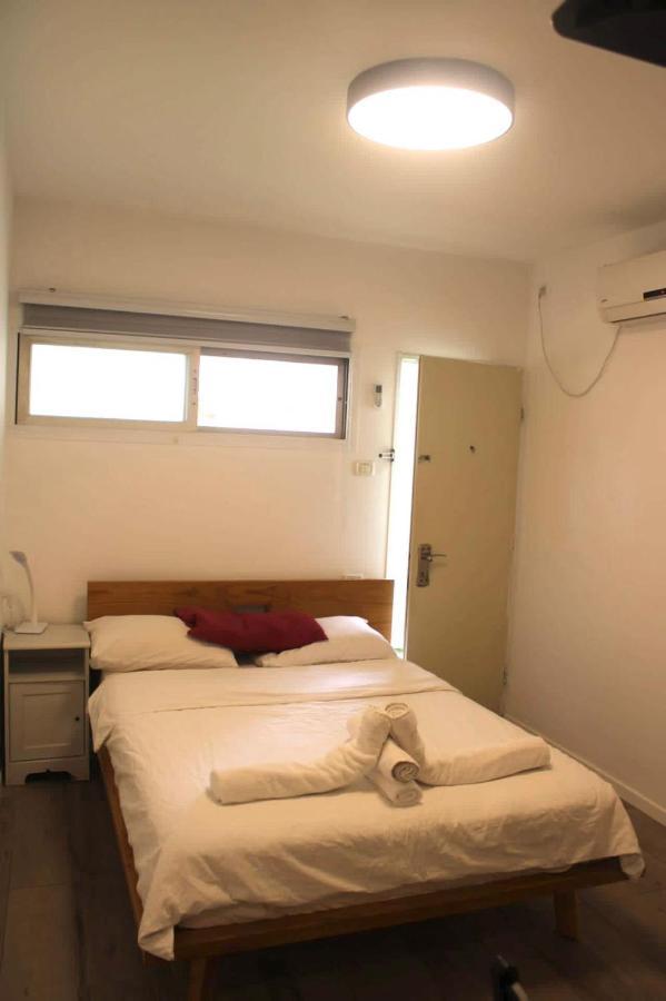 Zimmer Ba'Ir Kefar Sava Exteriör bild